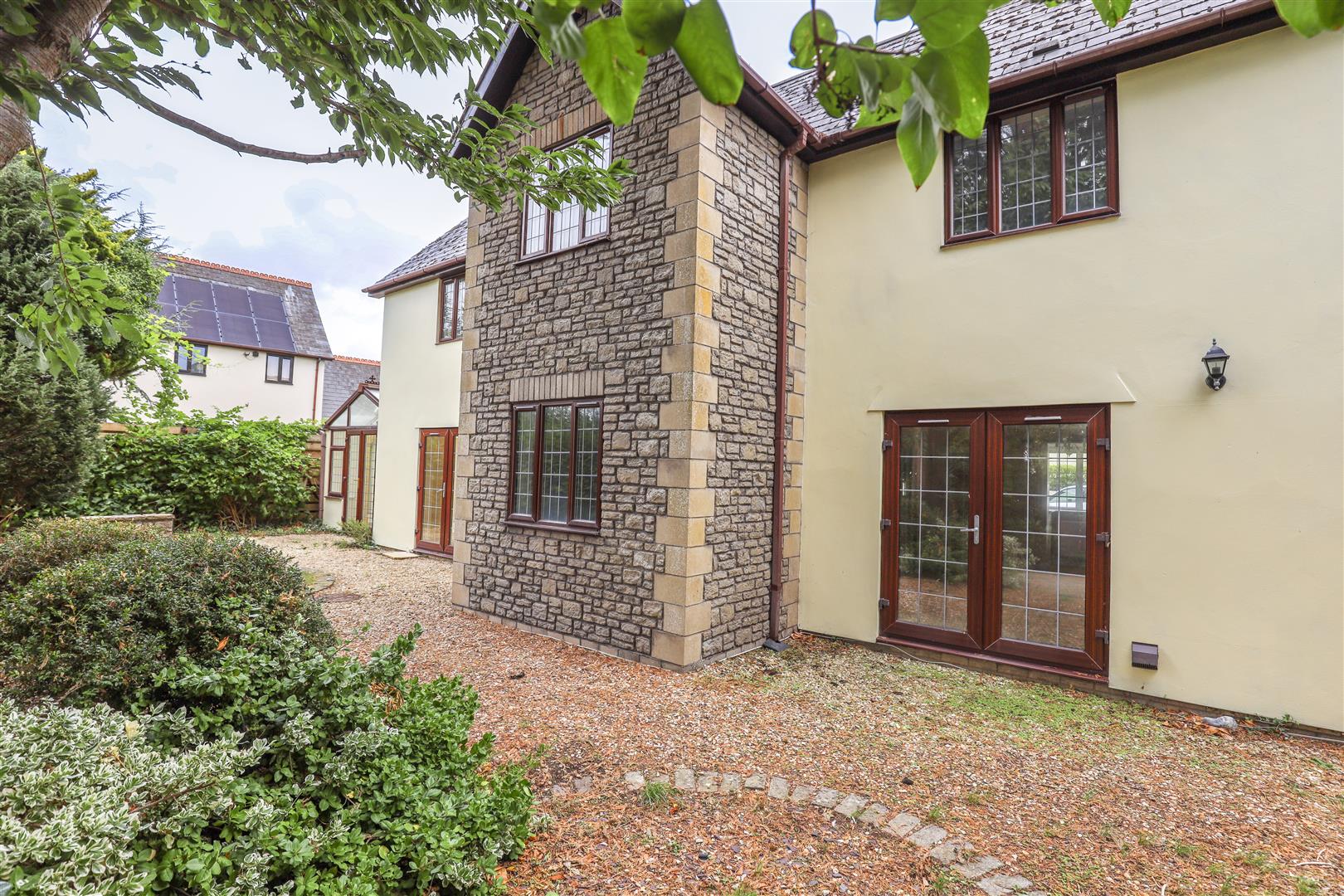 14 Great House Meadow, Llantwit Major, Vale Of Glamorgan CF61 1SU